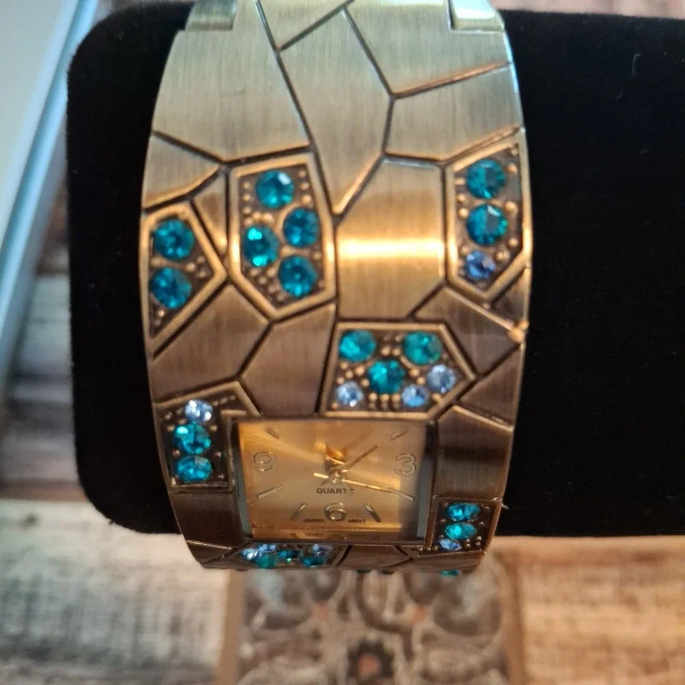 Womens Brass Tone Cuff Watch With Blue Crystals. Pre-Owned.